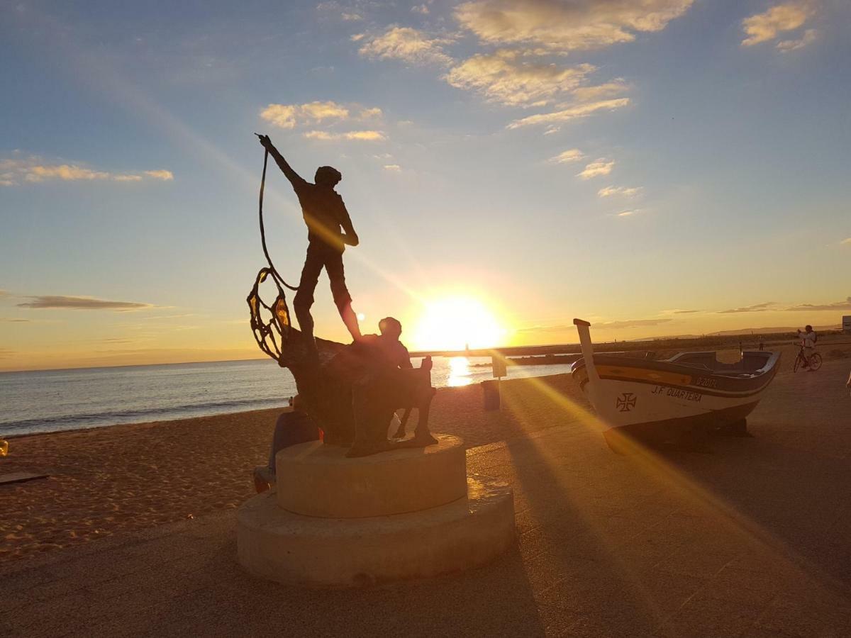 Apartment Girasol Front Beach Quarteira Algarve エクステリア 写真